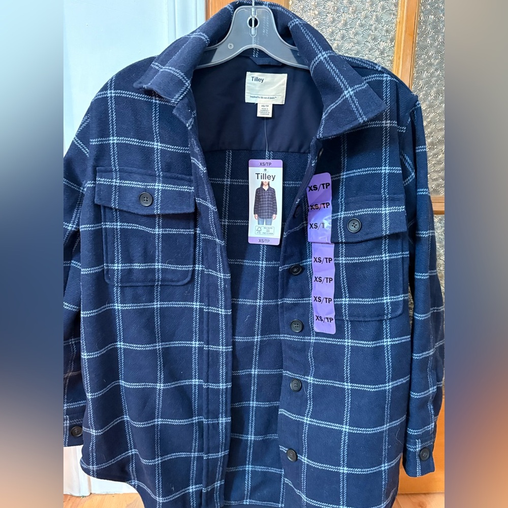 2/15$!! NWT Tilley Women's Navy Plaid Jacket